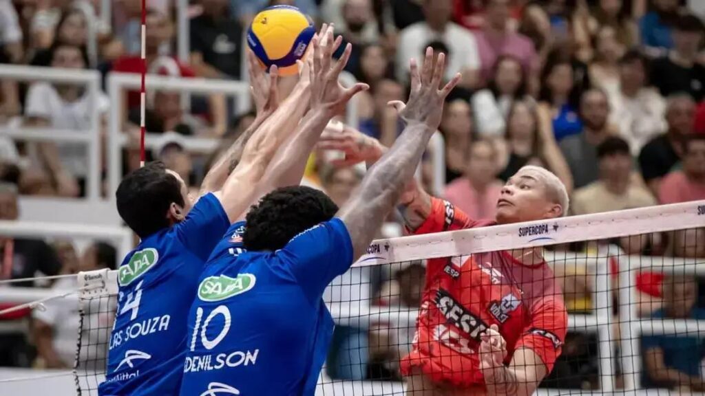 Sada Cruzeiro e Sesi Bauru se enfrentam na semifinal do Sul-americano