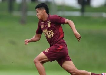 Athletico Avalia Compromisso de Compra de Tevis, Atacante do Cruzeiro