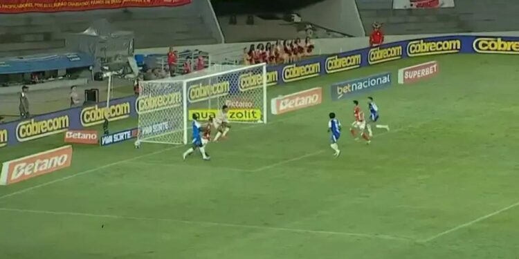 Cruzeiro avança na Copa do Brasil com vitória de 3 a 0 sobre o Vila Nova