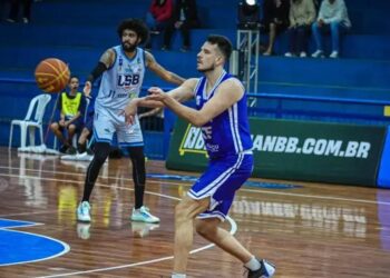 Cruzeiro Basquete enfrenta Liga Sorocabana em busca da final da Liga Ouro