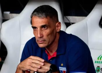 Vojvoda reconhece ano difícil para o Fortaleza antes de enfrentar o Cruzeiro