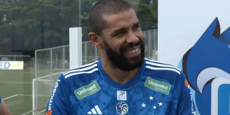 Wallace elogia torcedores do Sada Cruzeiro após conquista na Superliga